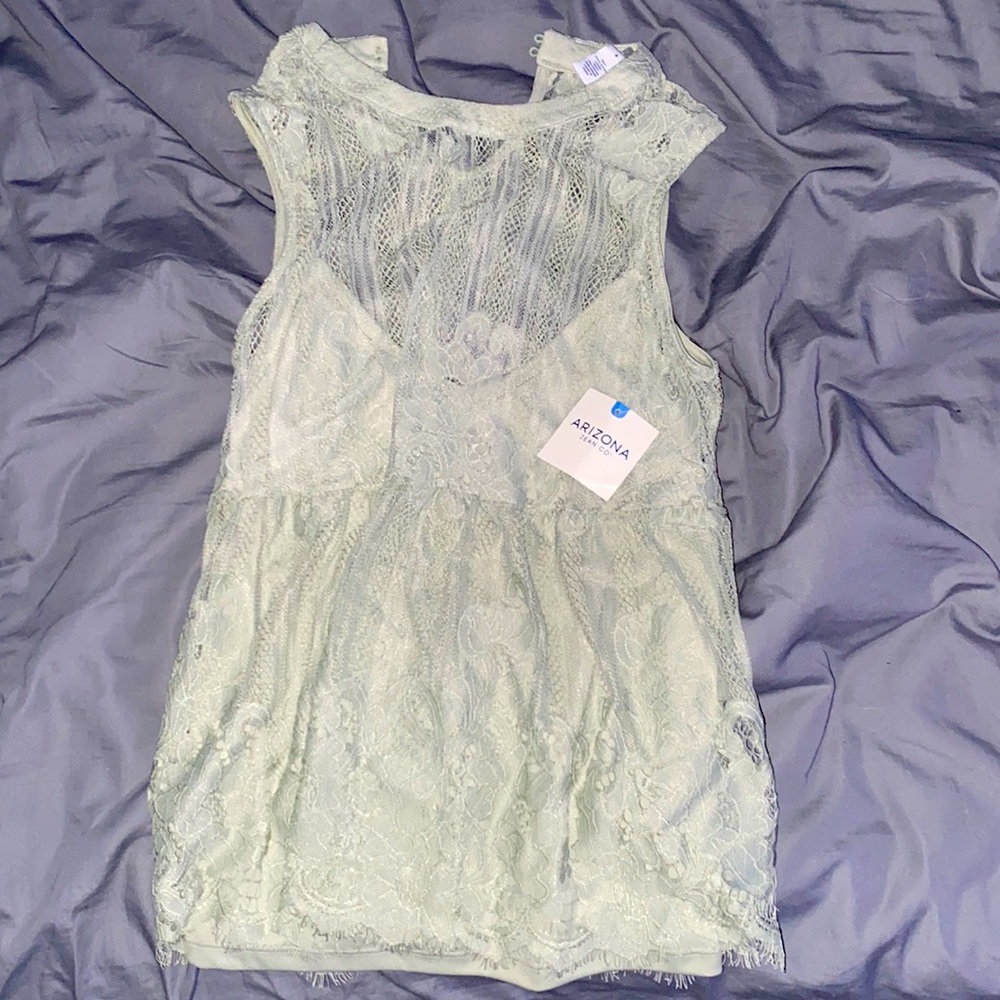 never worn top has tank top for lining